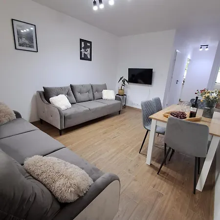 Apartament Przy Stawach Grodzisk Mazowiecki Exterior photo