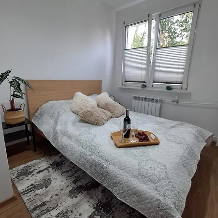 Apartament Przy Stawach Grodzisk Mazowiecki Exterior photo