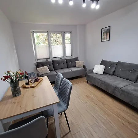Apartament Przy Stawach Grodzisk Mazowiecki Exterior photo