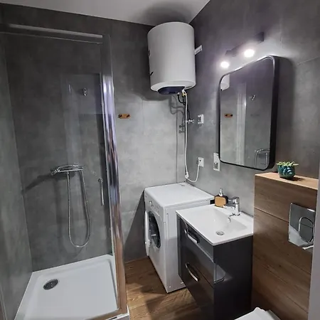 Apartament Przy Stawach Grodzisk Mazowiecki Exterior photo
